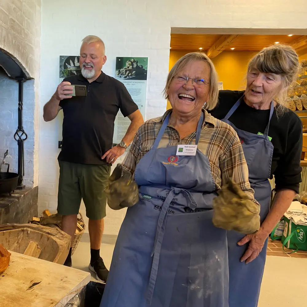 Joy at the food court
