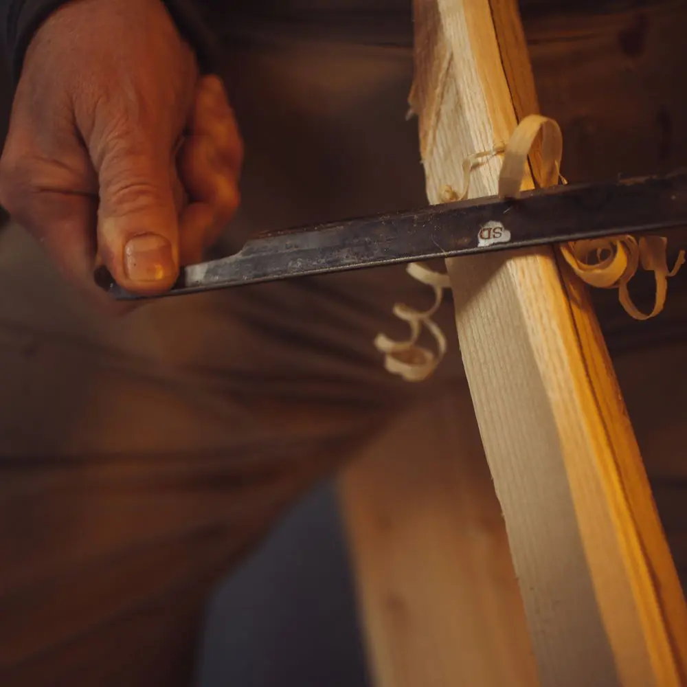 An arch is being made.